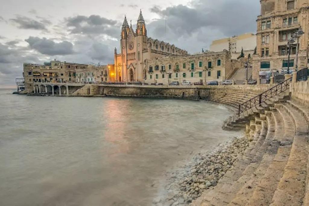 Depiro Point Sliema Apartment Екстериор снимка
